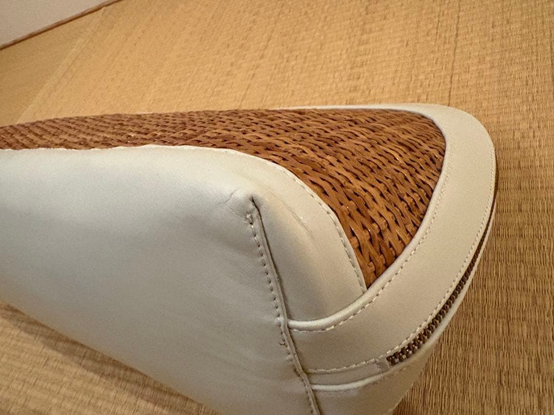 【美品】PELLICOクラッチかごバッグ ホワイトレザー