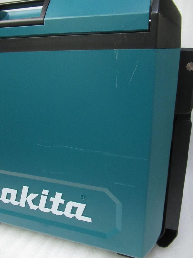 makita マキタ 充電式保冷温庫 29L CW004G 2023年製 動作品