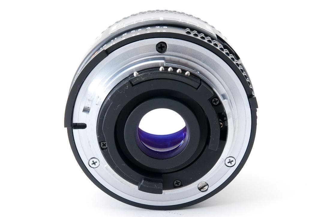 Nikon AF NIKKOR 28mm F2.8 広角単焦点レンズ