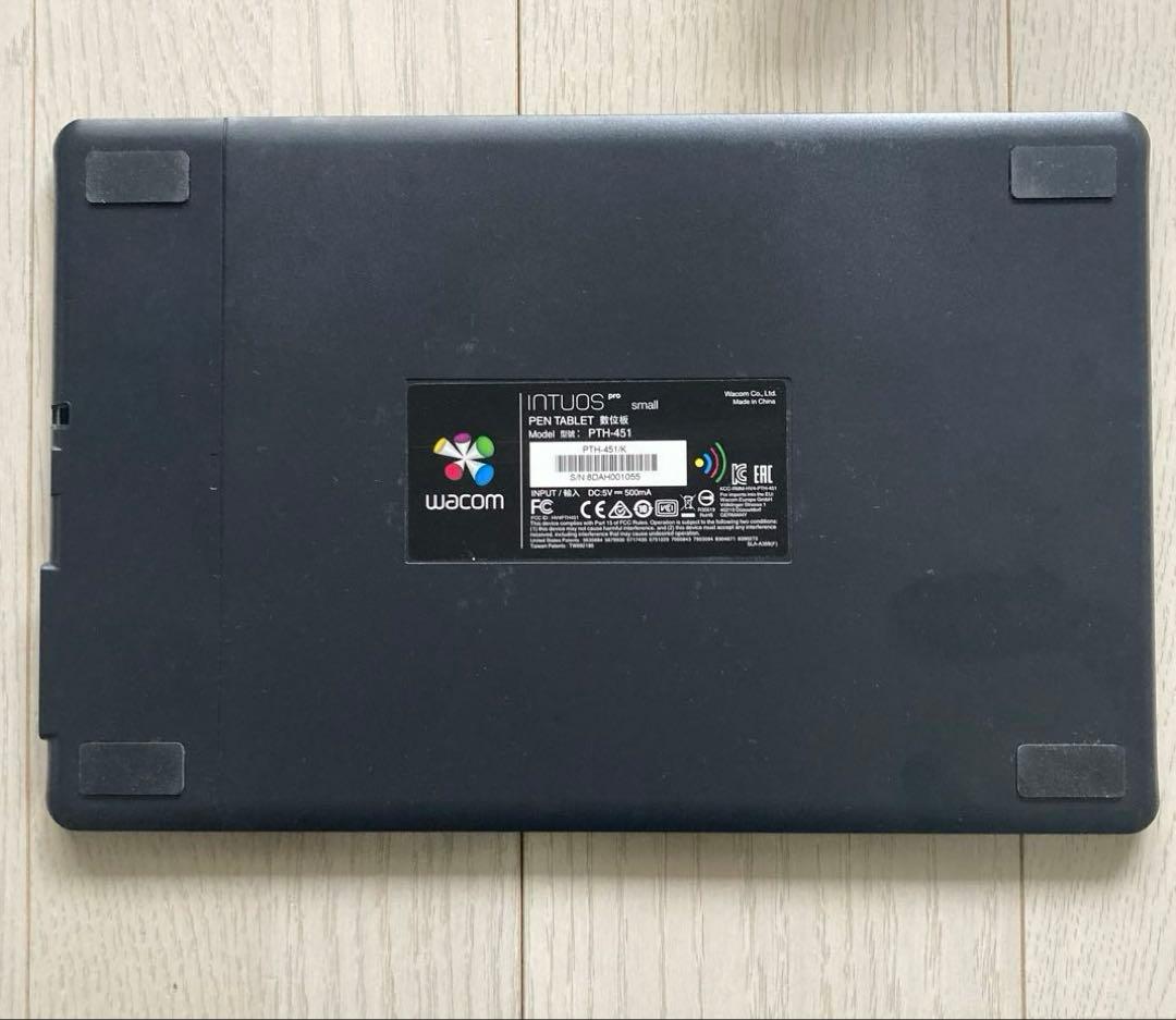 Wacom intuos pro small ペンタブレット　PTH-451