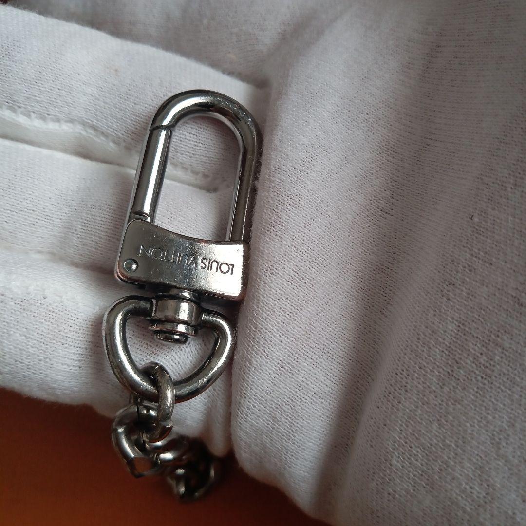 ルイ・ヴィトン。美品シルバー色ウォレットチェーンリング付き