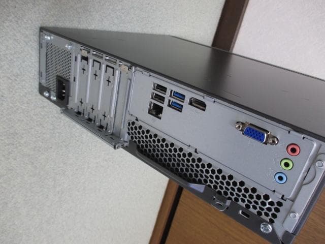 ☆lenovo i3 7100 8GB 新品SSD＋１TB Win10