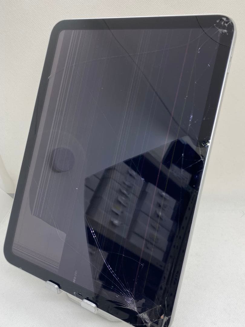 ジャンク品iPad Gen 第10世代 64GB シルバー