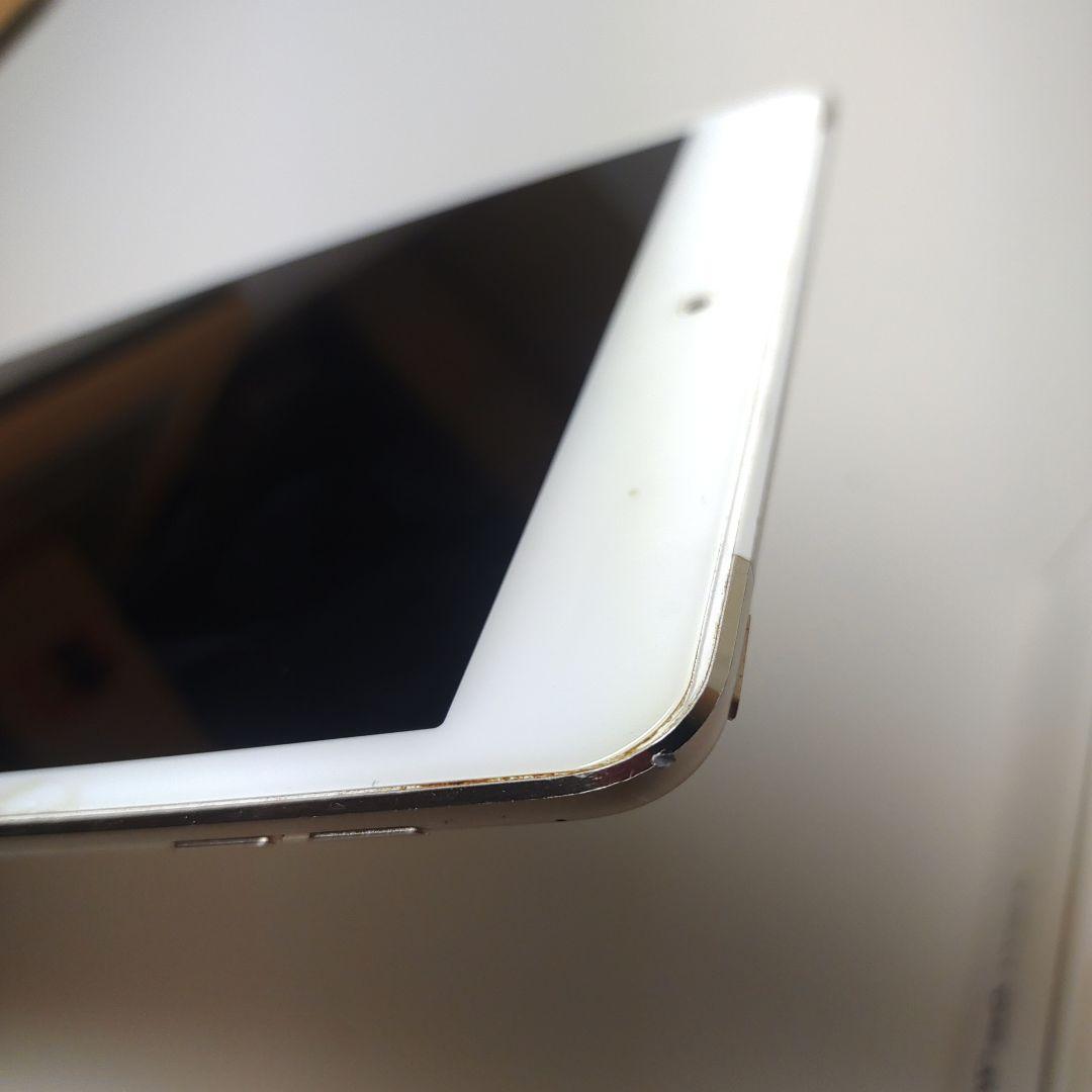 送料無料　iPad mini4 動作品　訳有　16gb グレーアウト　アップル