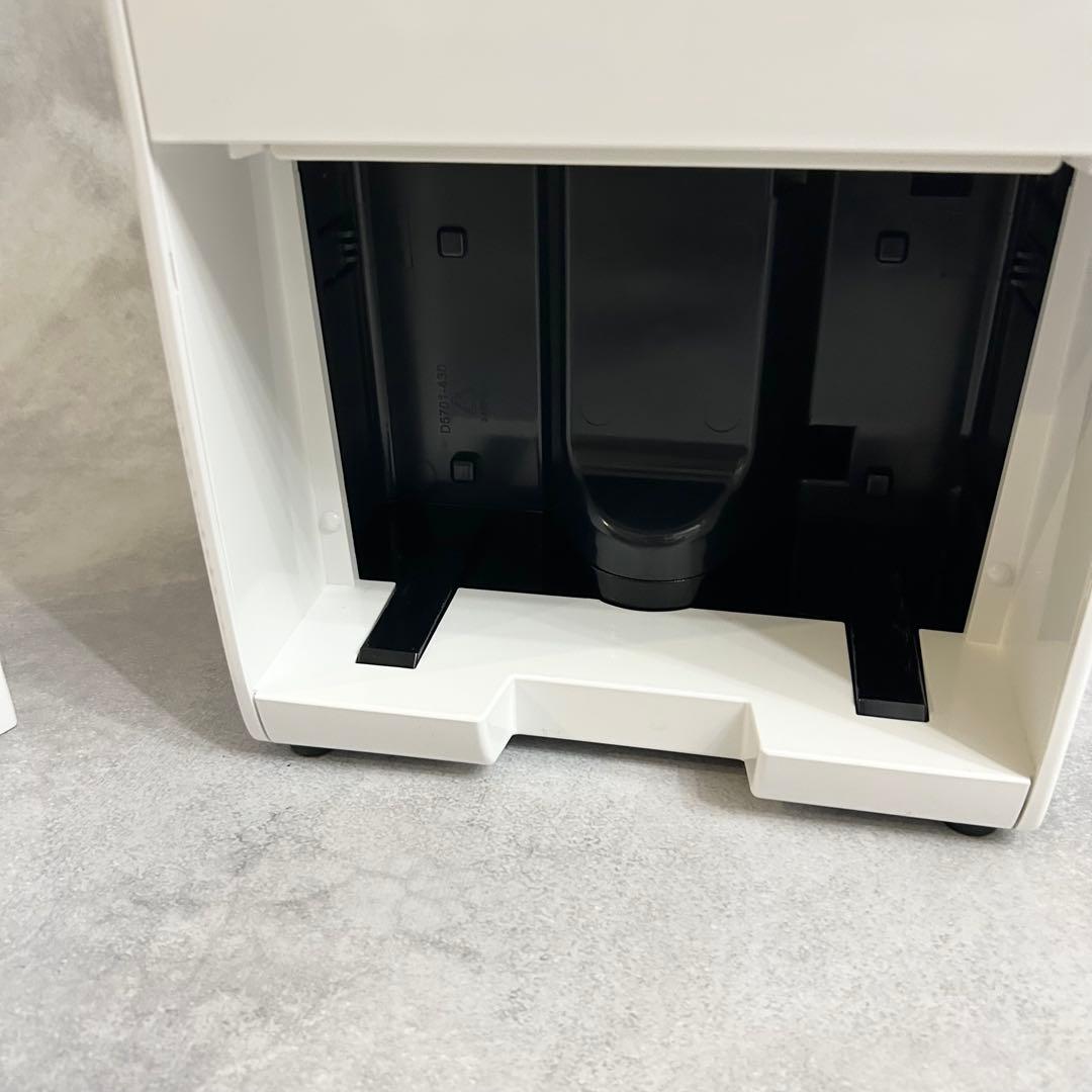 アイリスオーヤマ 除湿機 IJC-J56-W 除湿　梅雨　洗濯　家事