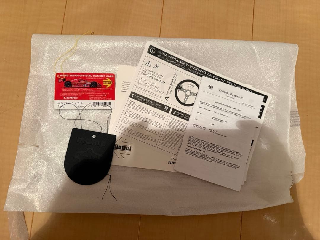 MOMO COMPETITION モモ　コンペティション35φ 日本正規品