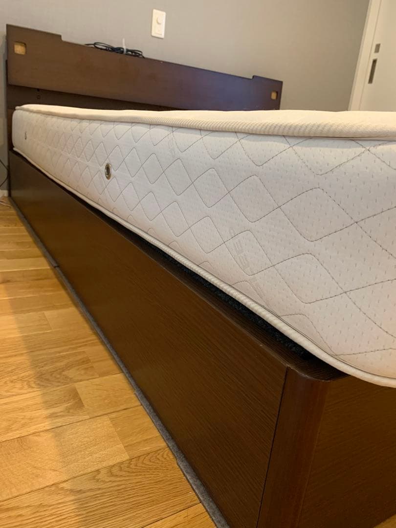 アイシン精機　高級　アスリープ　マットレス　ワイドダブル　ベットフレームセット