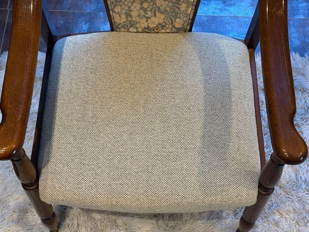 ①　リメイク品　尾州生地　ホワイト座面　カリモク　コロニアル　アームソファ　NI