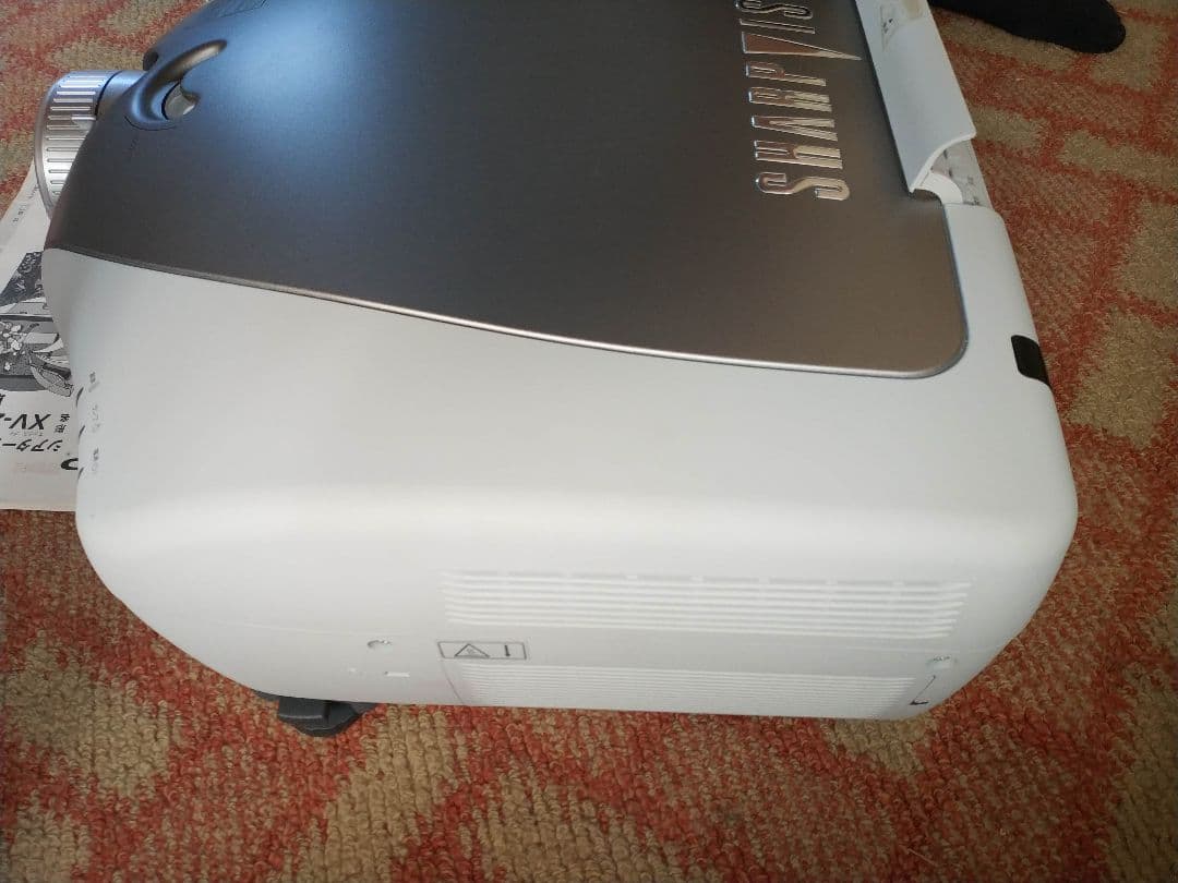 シャープ　シアタープロジェクター　XV-Z9000　動作未確認