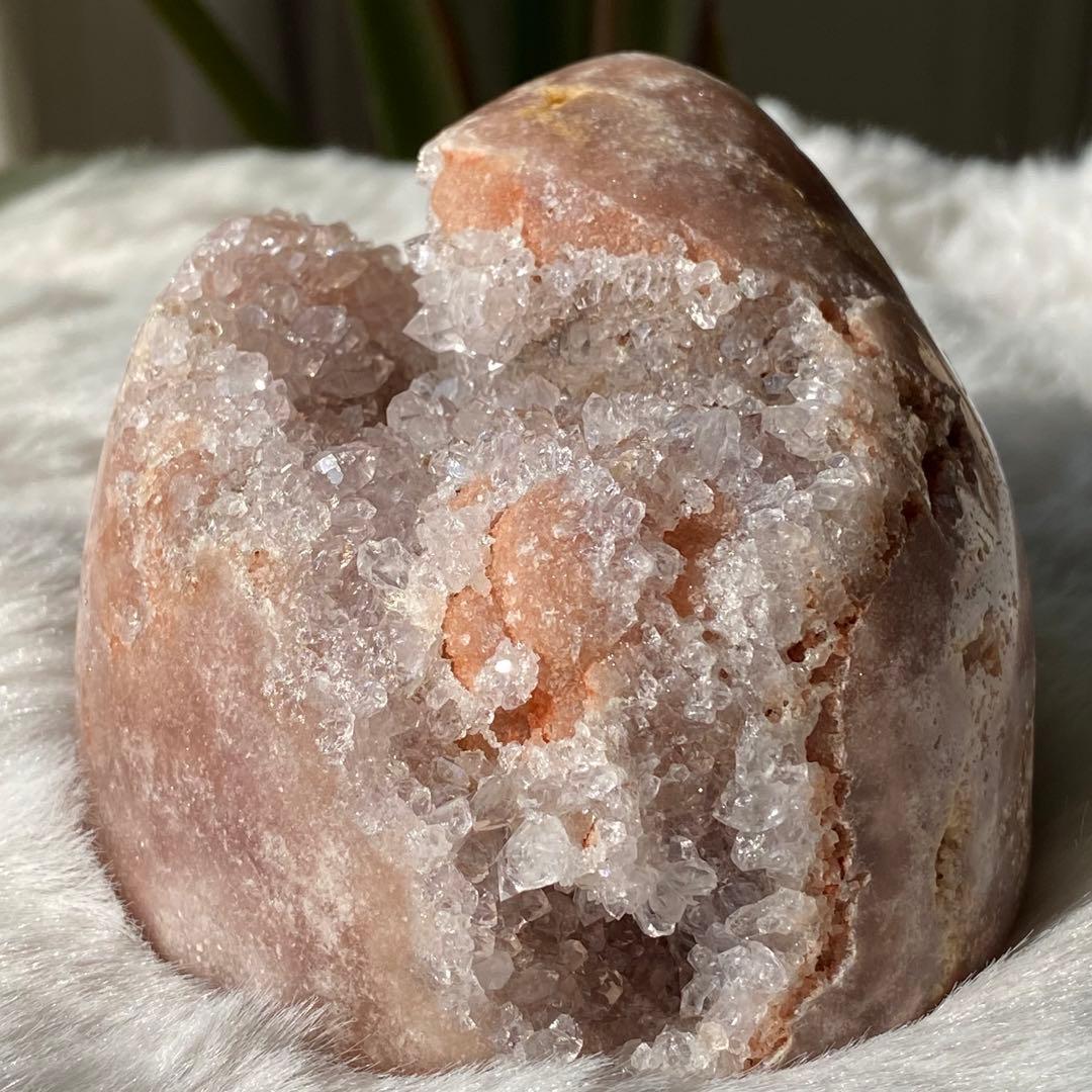 【 天然石 ピンクアメジスト ドゥルージー 原石 ドーム 約670g】