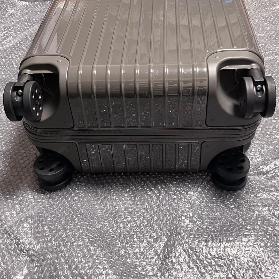 旅行かばん・小分けバッグ RIMOWA ESSENTIAL CHECK-IN M