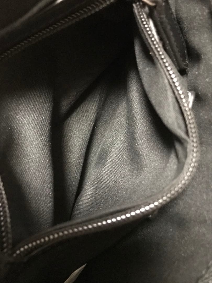 極美品⭐︎ マリオ ヴァレンチノ　ボディバッグ　ウエストバッグ　ウエストポーチ