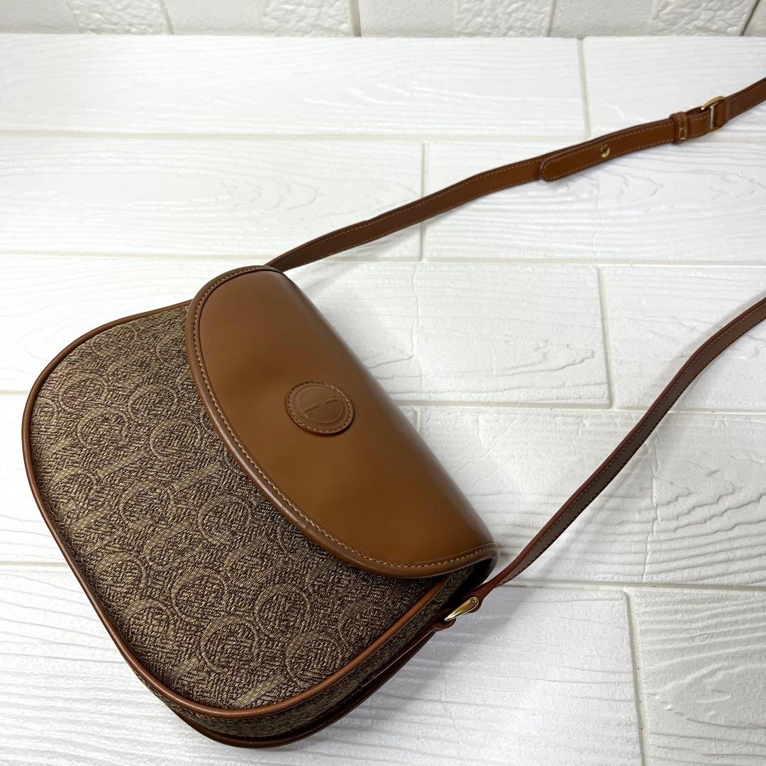【希少性】✨極美品✨☘️GUCCI☘️✨ショルダーバッグ✨キャンバスレザー✨