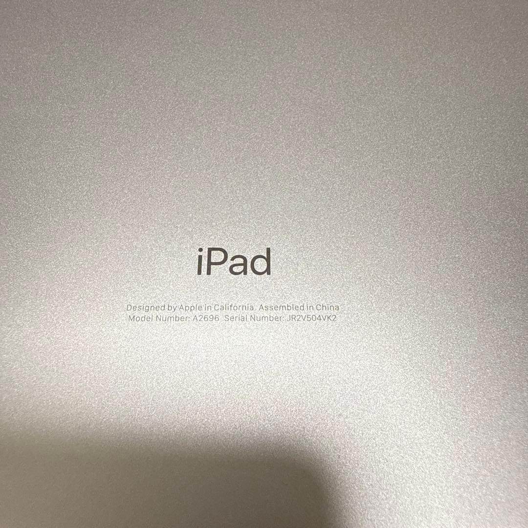 C*o様 超美品　iPad 10世代　MPQ03J/A