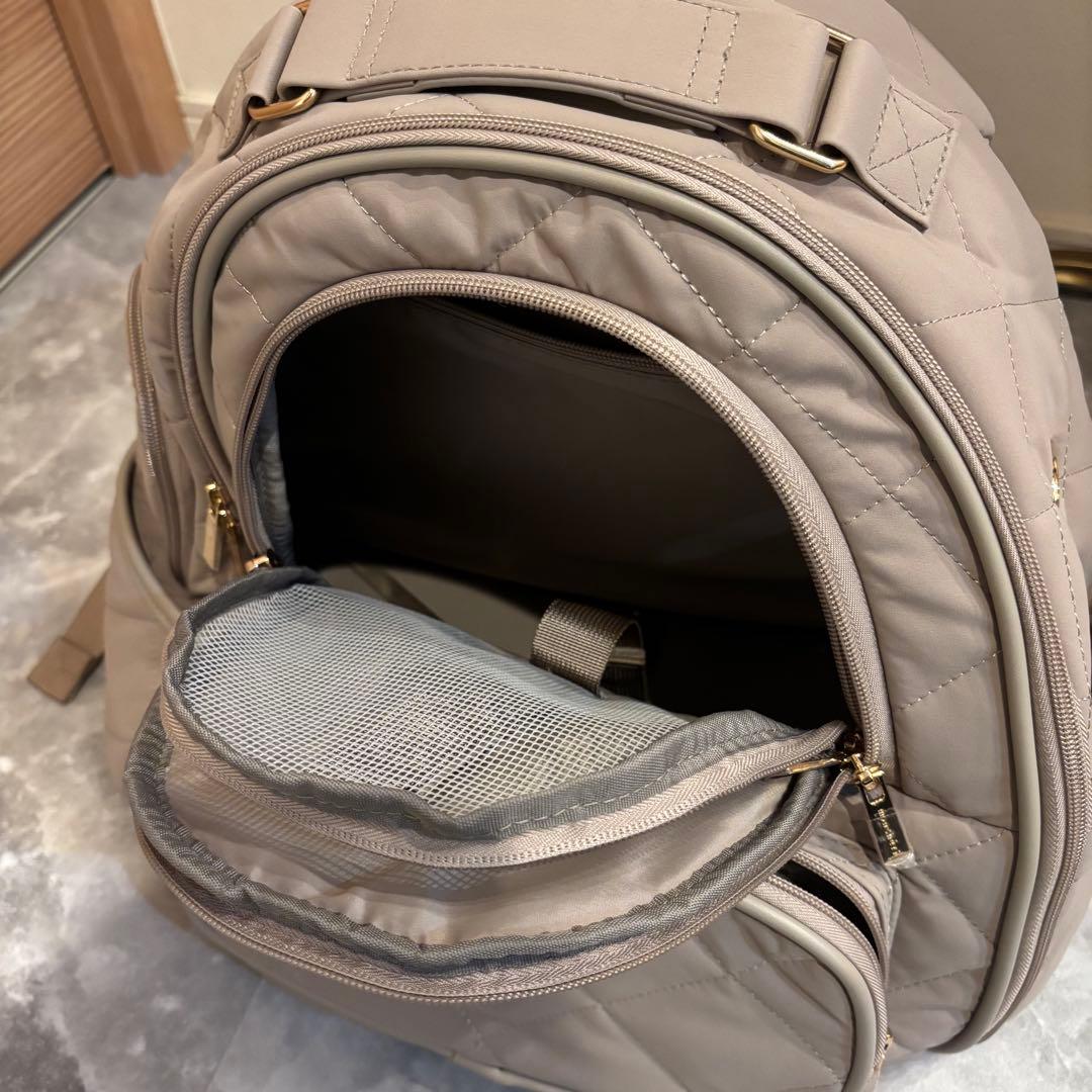 monchéri（モンシェリ）撥水ドームキルティングリュック ベージュ 美品