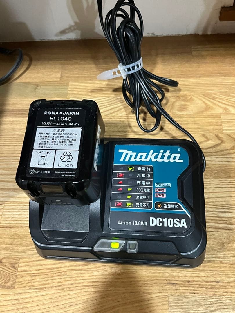 kenji0125　Makita コードレス掃除機 CL107FD