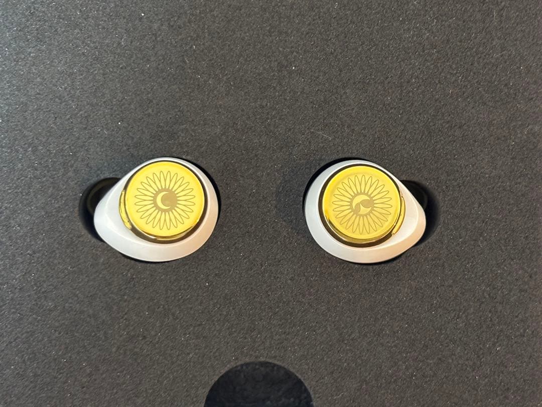 AVIDT×異世界情緒コラボレーションワイヤレスイヤホン