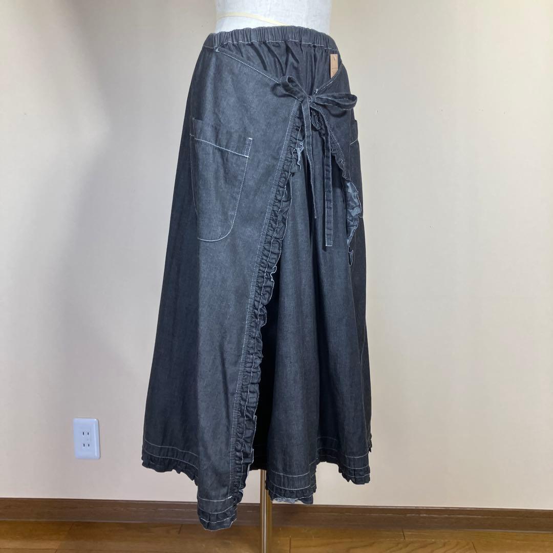 ピンクハウス　　ソフトデニム素材のカバー付きガウチョパンツです‼︎