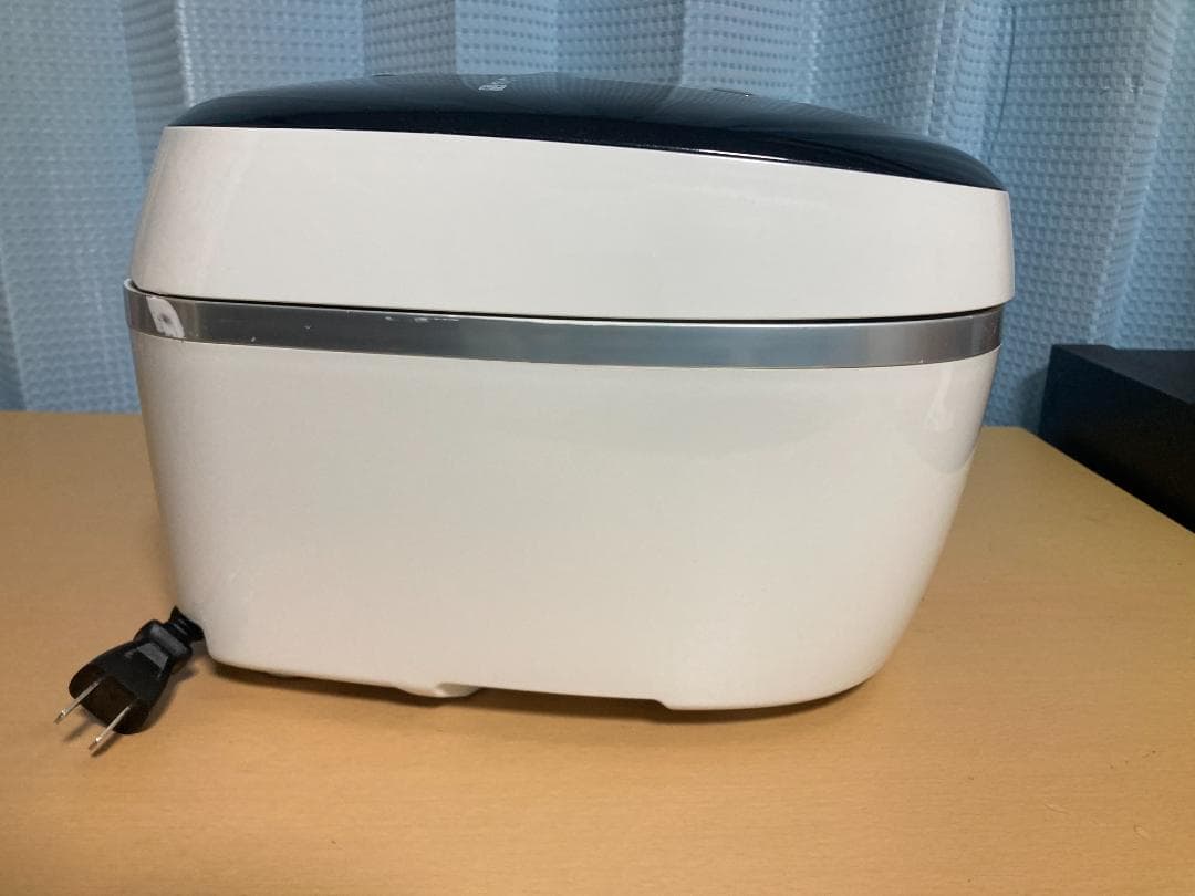 ★タイガー JPC-10NJ 圧力IH炊飯器 5.5合炊き 2018年製 ★