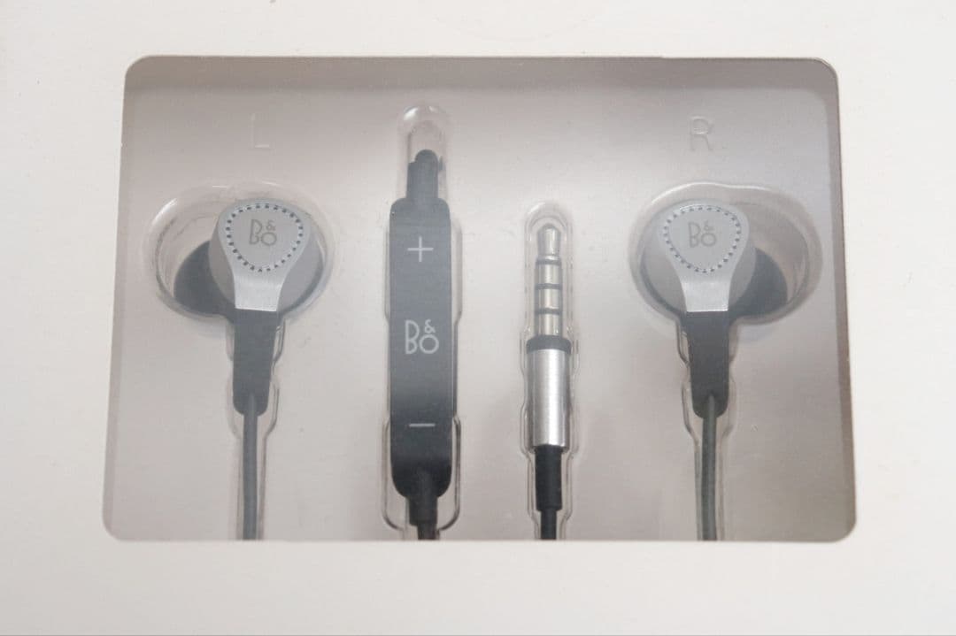 【未開封品】Bang & Olufsen B&O イヤホン BeoPlay H3