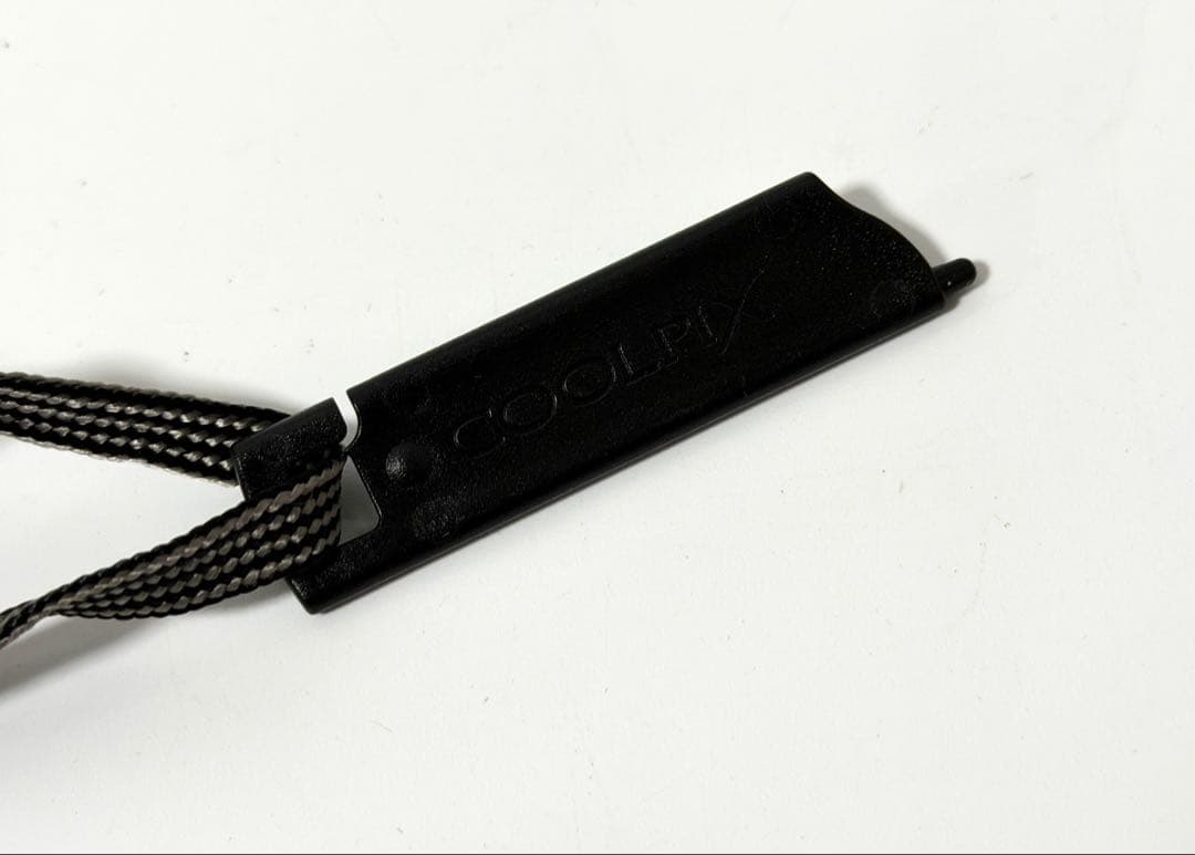 ニコン Nikon COOLPIX S6100 デジカメ ストラップ付き