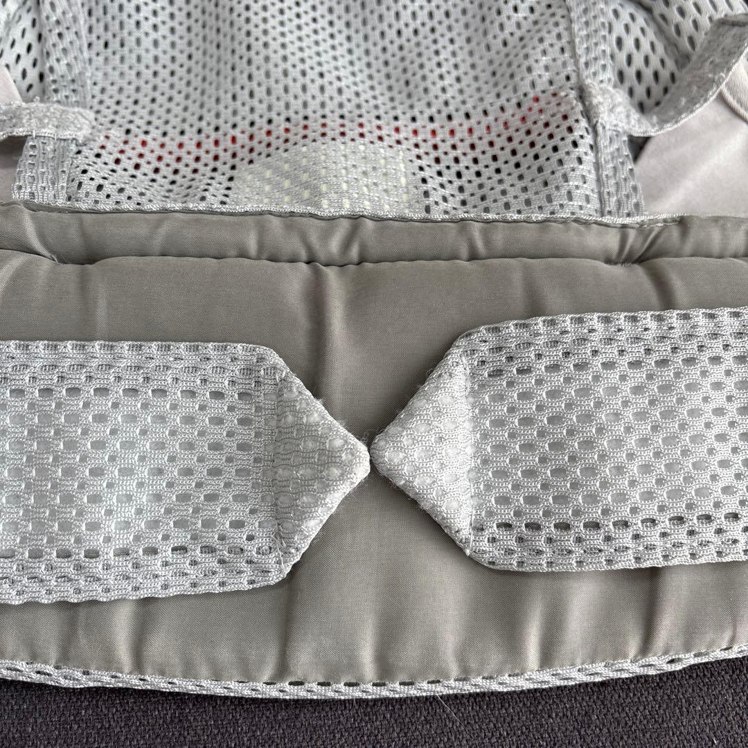 【美品】ベビービョルン　抱っこ紐ハーモニー