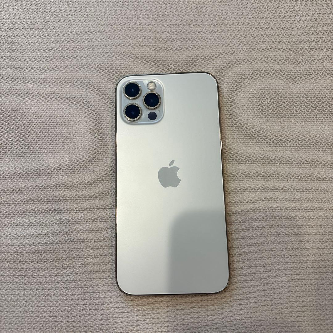 Apple iPhone 12 Pro シルバー 本体　256G