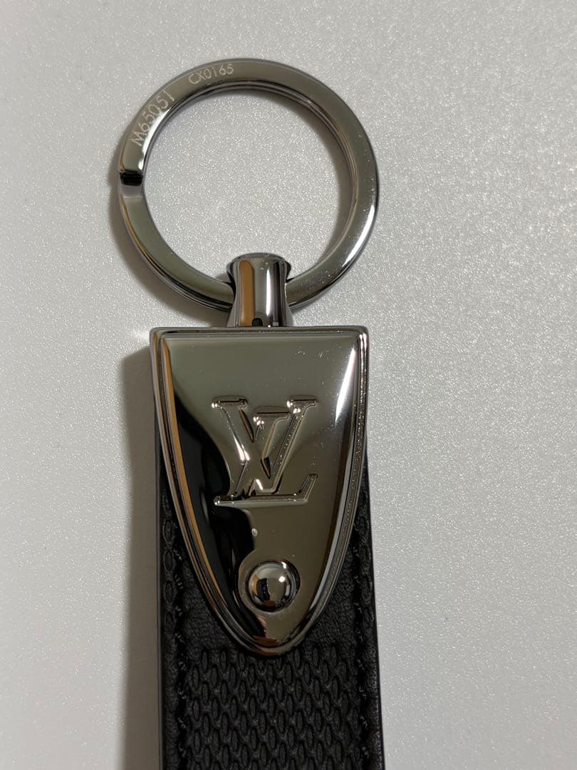 【極美品】ルイヴィトン ダミエアンフィニ M65051 キーホルダー