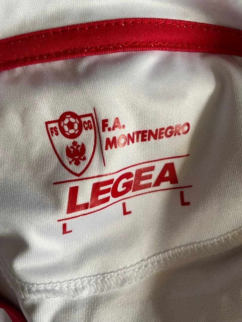 モンテネグロ代表ユニフォーム