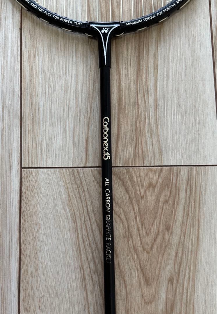 バドミントンラケット YONEX Carbonex15
