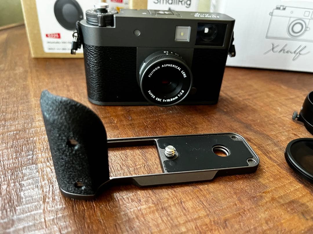 FUJIFILM xhalf x-hf1 チャコールシルバー アクセサリー多数