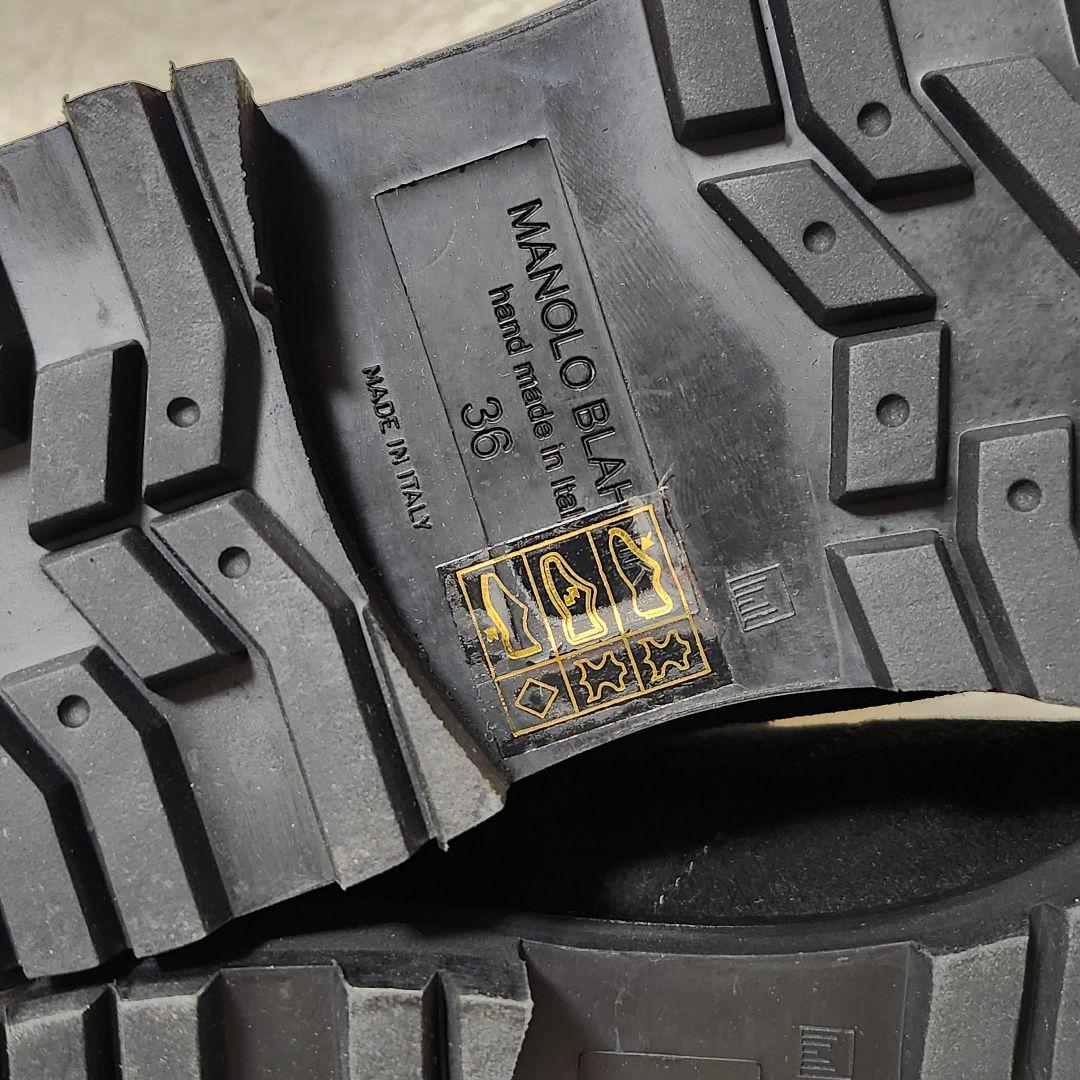 ほぼ新品 マノロブラニク ムートンショートブーツ 36 ブラック TOMOSA