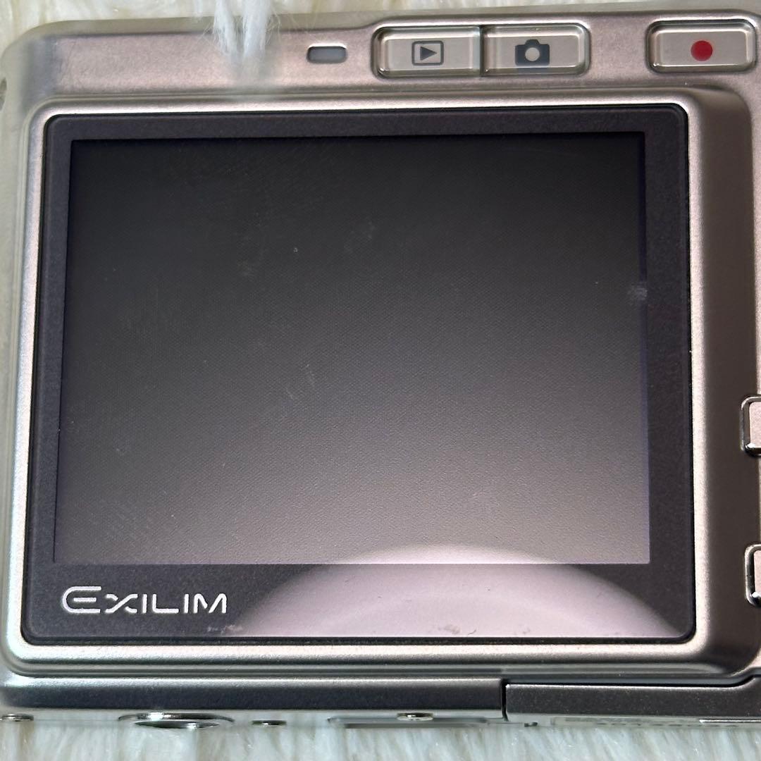 CASIO EXILM EX-S600 シルバー コンデジ デジタルカメラ
