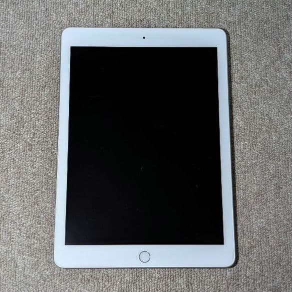 iPad 第6世代 セルラーモデル 128GB SIMフリー シルバー