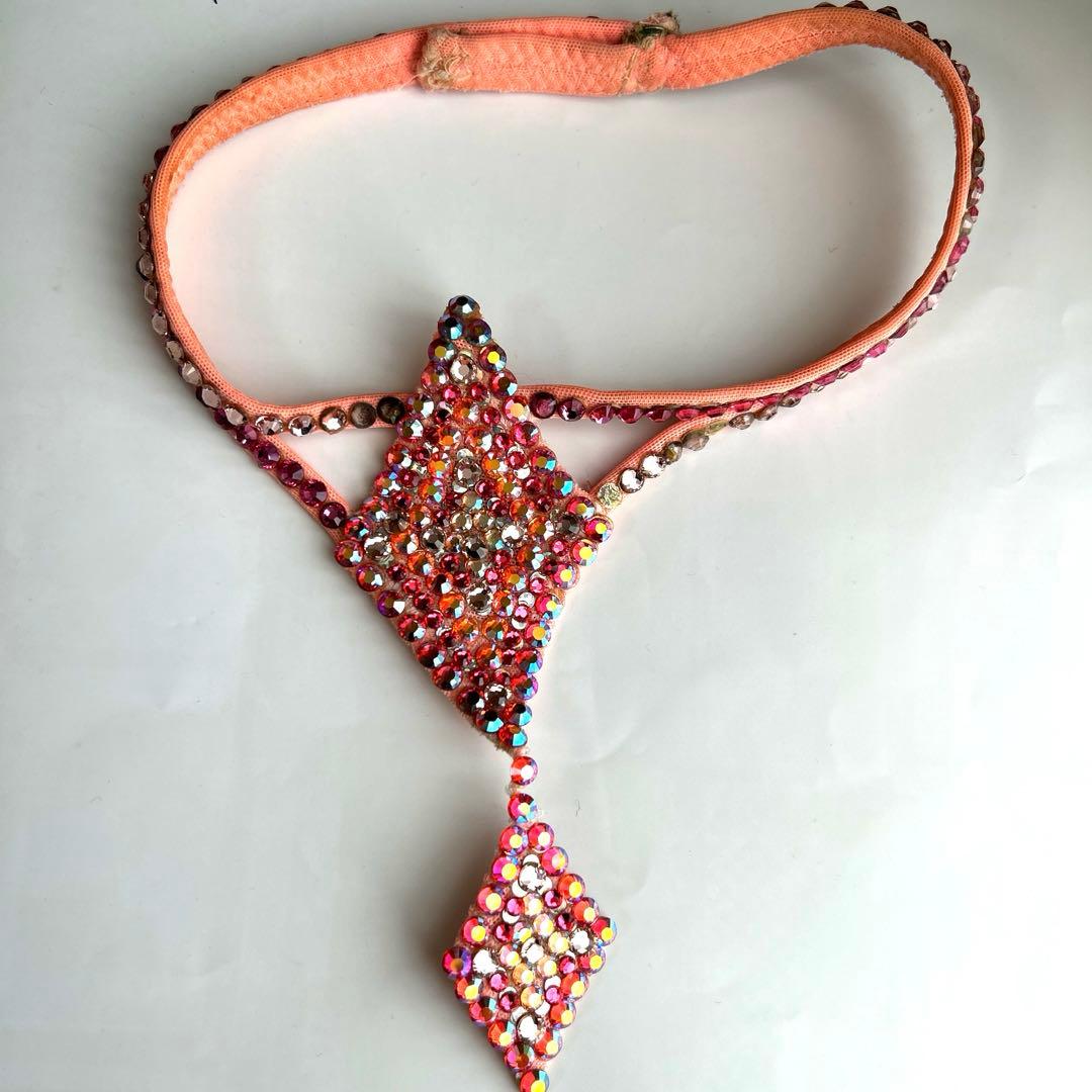 社交ダンスドレス　サーモンピンク　豪華ストーン　紫石　美品　ella 髪飾付き