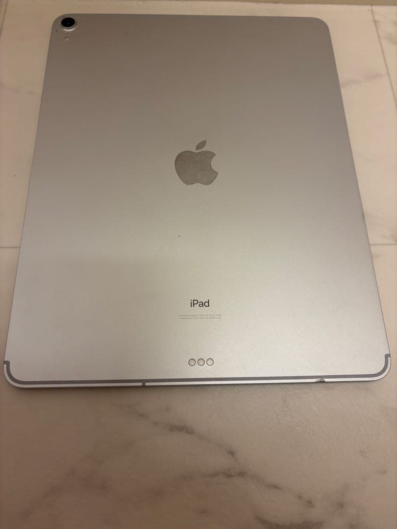 iPad Pro 12.9インチ（第3世代）Wi-Fi＋セルラーモデル