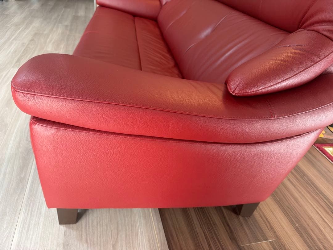 【最終値下げ】3人掛けソファ　リジイD 赤