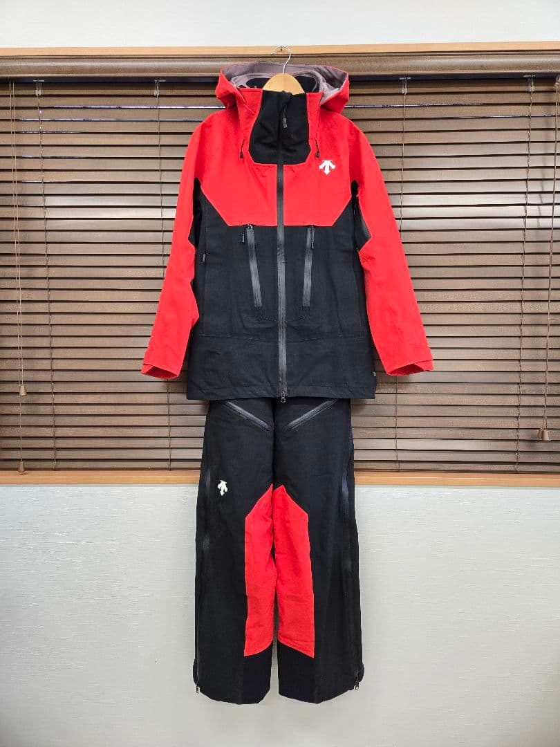 美品 デサントスキーウェア シェルジャケット ジオパンツ DESCENTE