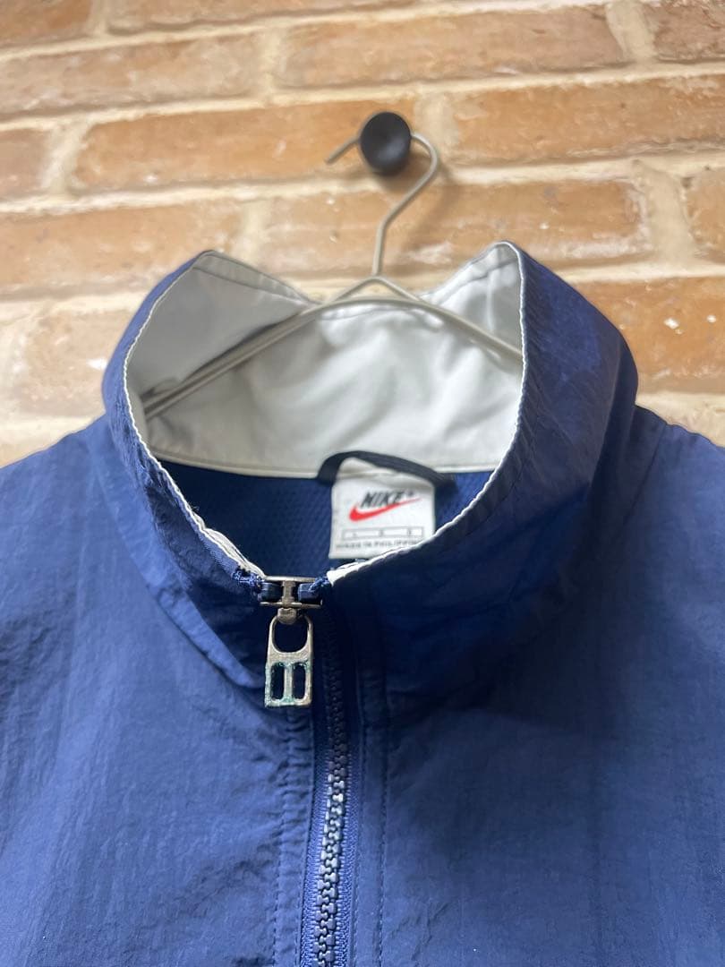 90s NIKE ナイキ　ナイロンジャケット　y2k ネイビー　刺繍　銀タグ