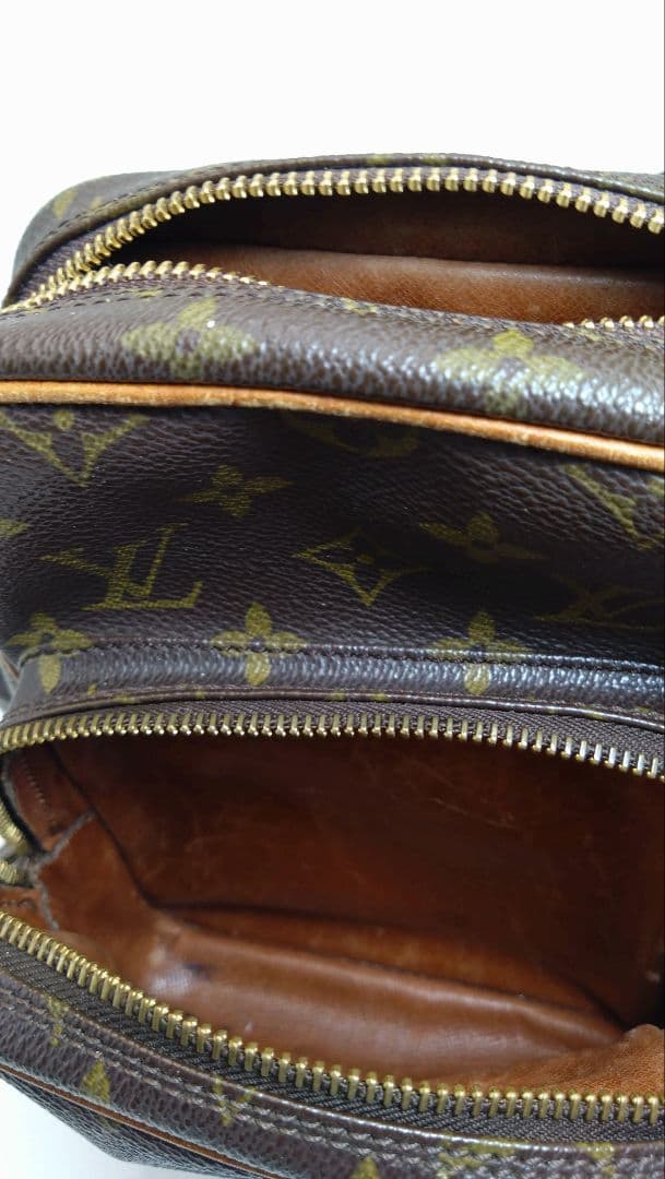 Louis Vuitton　アマゾン 　モノグラム 　ショルダーバッグ