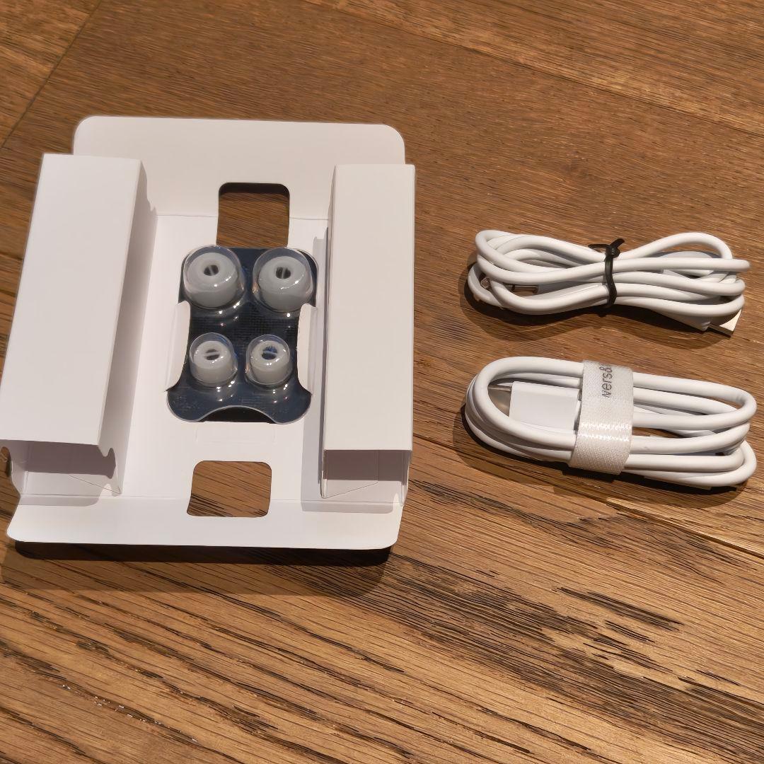 Bowers & Wilkins Pi7 ワイヤレスイヤホン（白色）