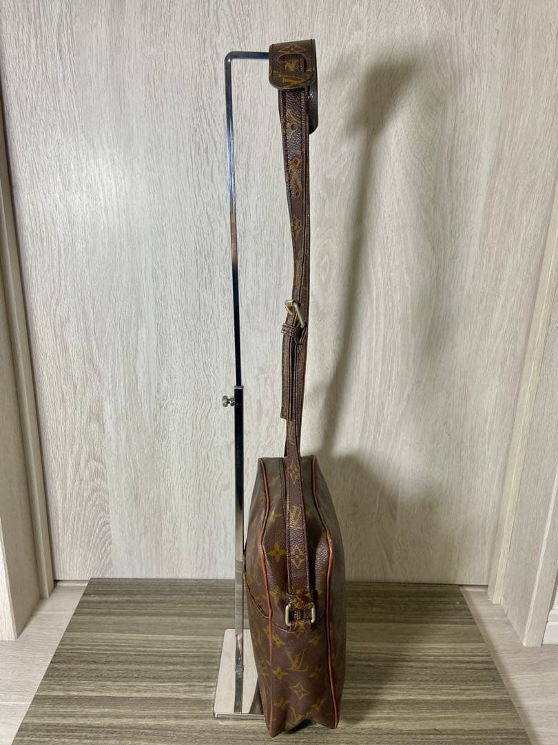 ルイヴィトン　ショルダーバッグ　モノグラム　プチマルソー　レザー　肩掛け