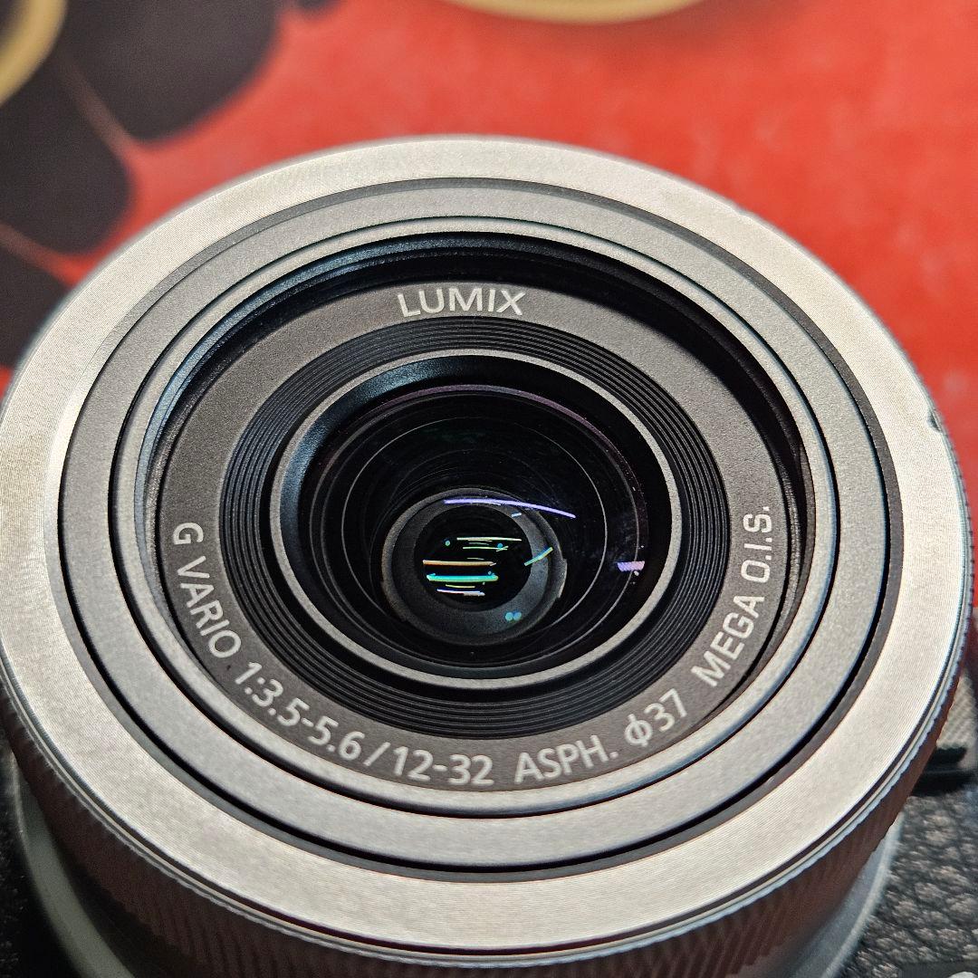 デジタルカメラ Panasonic Lumix GF9