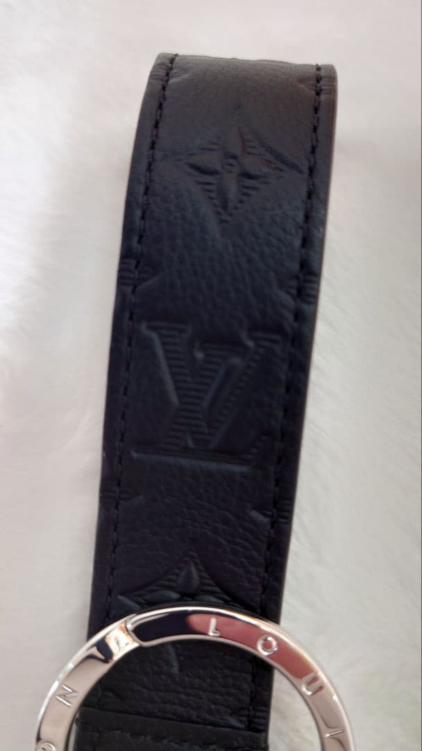 ★未使用　LOUISVUITTON　モノグラムシャドウ　キーホルダー　ドラゴンヌ