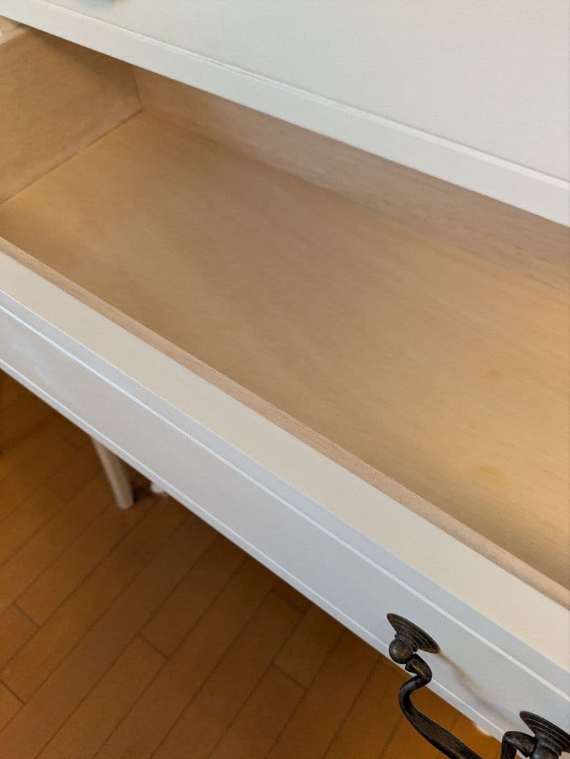 ホワイト木製チェスト 5段 ①