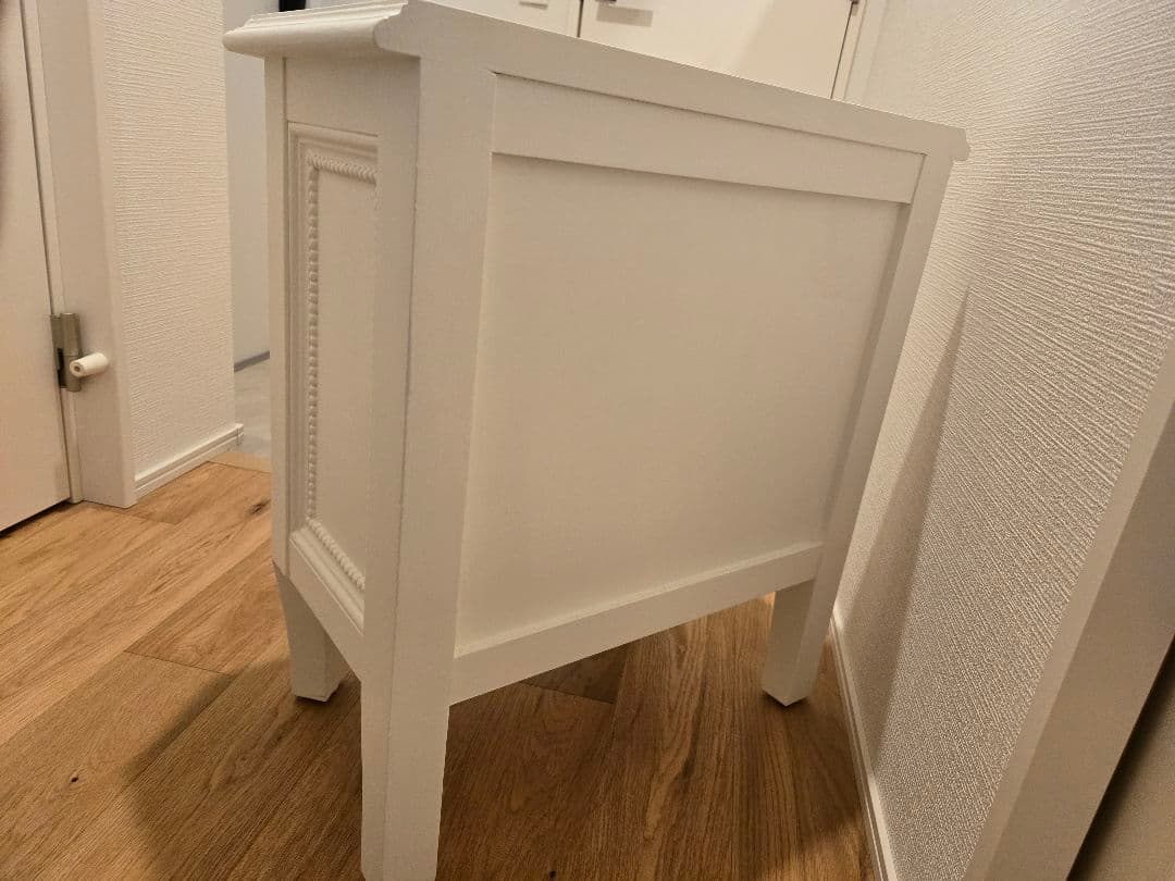 カントリーコーナー・CountryCorner・ホワイト 八角形 サイドテーブル