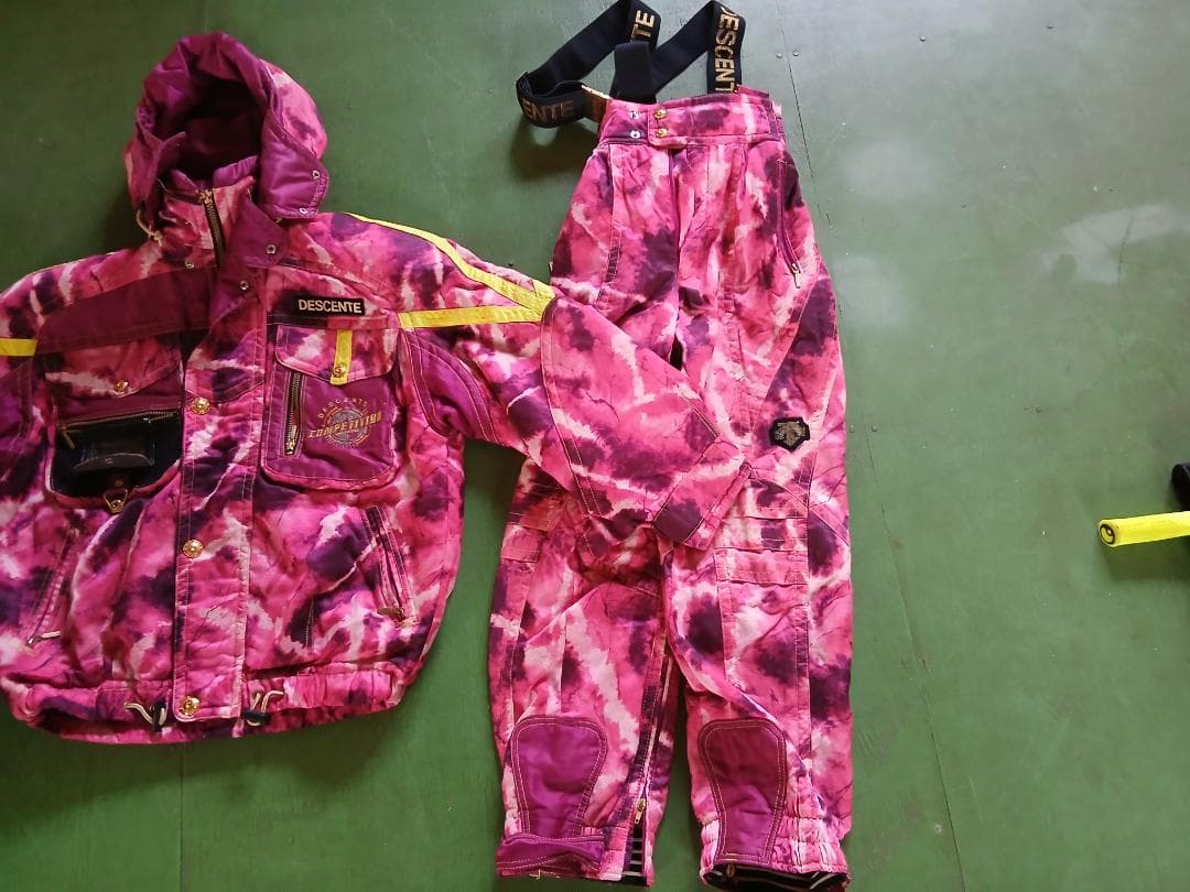 DESCENTE スキーウェア ピンク系　サイズL