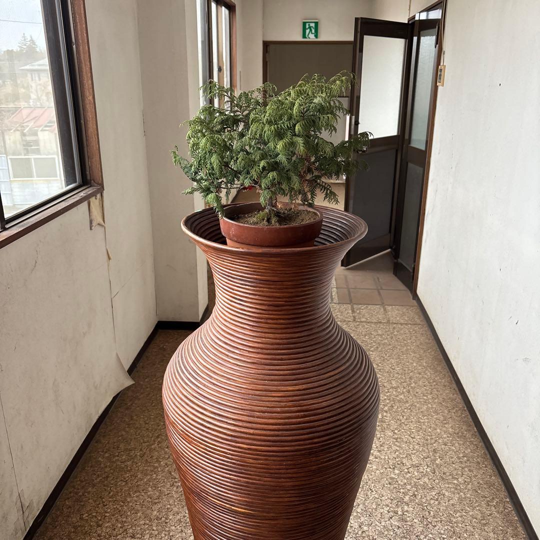 引き取り限定‼️発送不可‼️ラタン　フラワーベース大型ディスプレー　ホテルや旅館