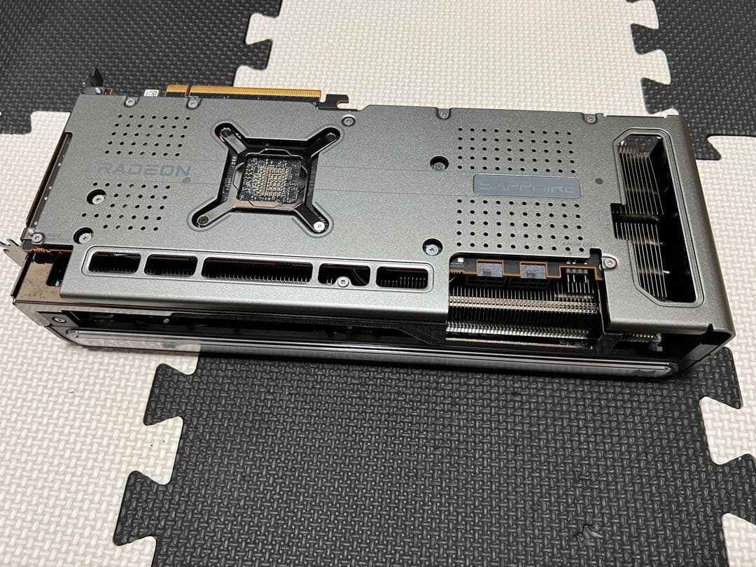 最終値下げ　Radeon RX 7700 XT