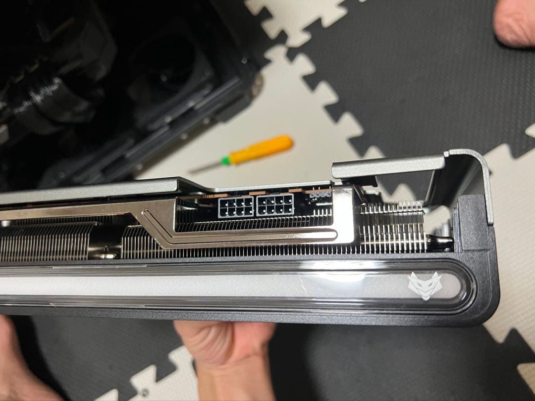 最終値下げ　Radeon RX 7700 XT